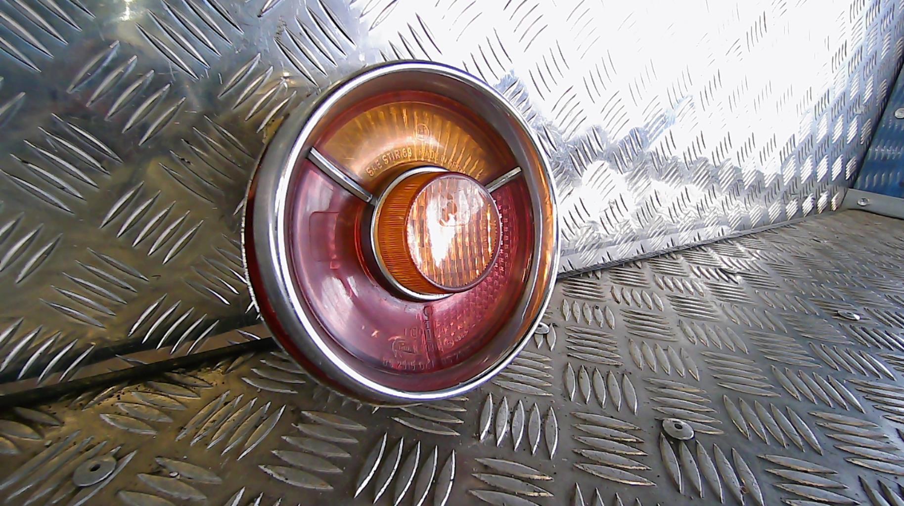 Feu arriere principal droit (feux) BMW 2002 E10 Essence - 1