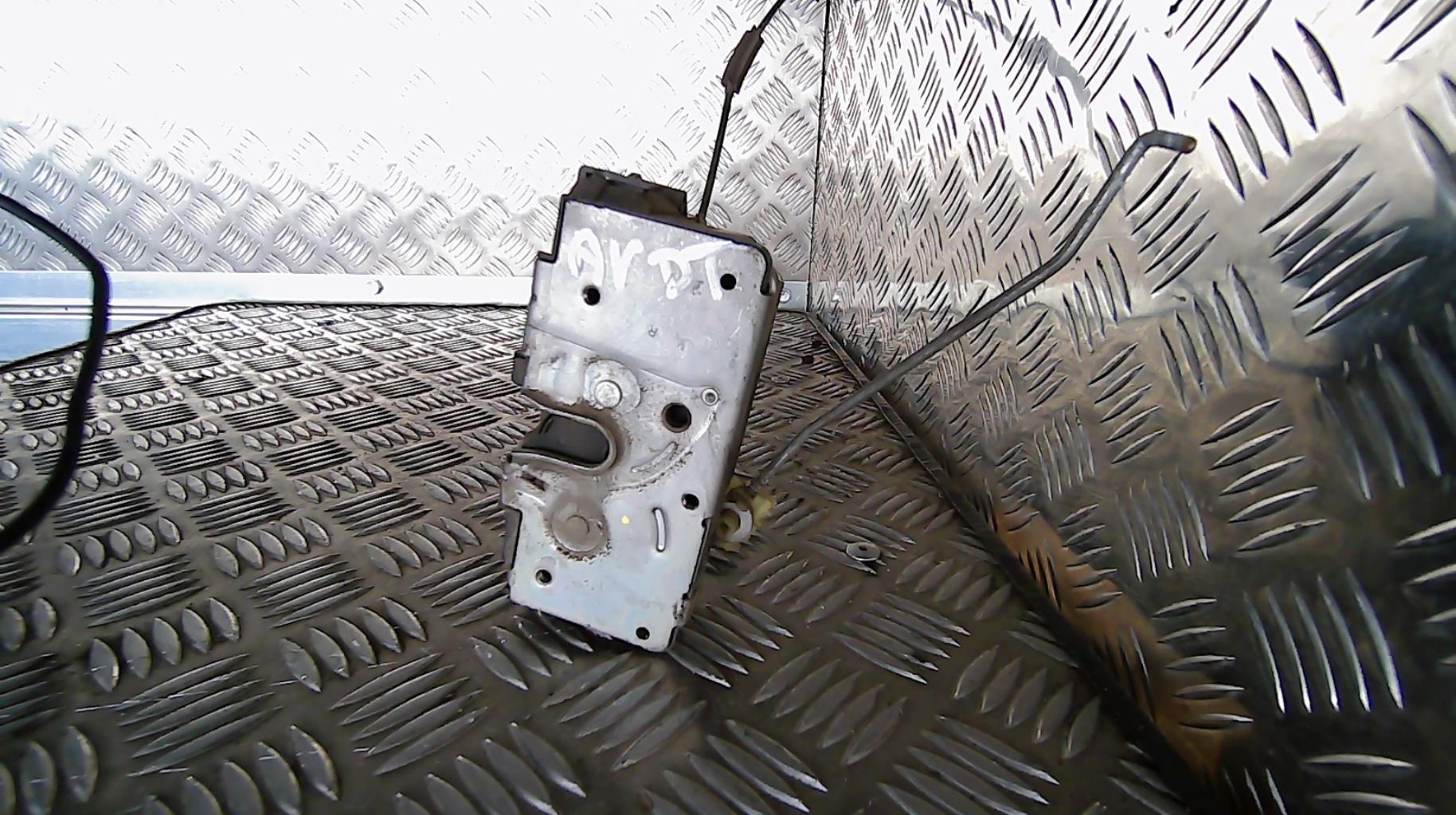 Serrure avant droit OPEL CORSA D PHASE 1 Diesel - 1