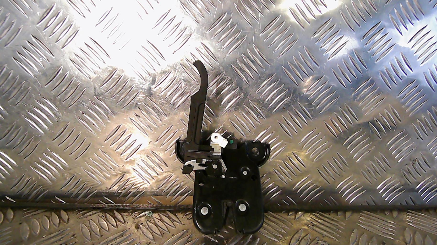 Serrure de hayon AUDI A3 2 PHASE 2 Essence - 1
