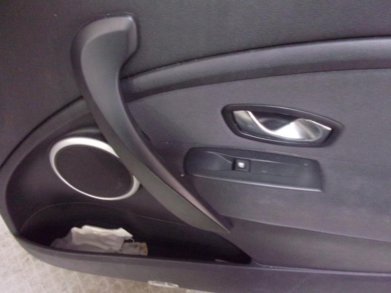 Porte avant droit RENAULT MEGANE 3 PHASE 1 COUPE Diesel - 1