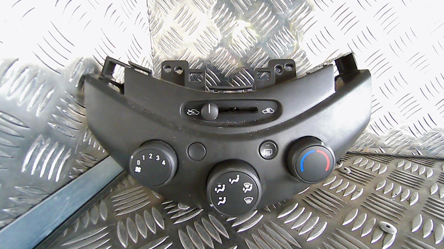 Commande chauffage CHEVROLET SPARK PHASE 1 Essence - 1