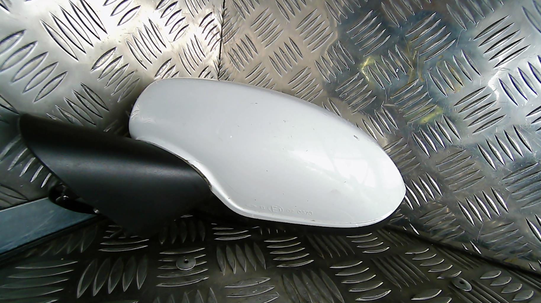 Retroviseur gauche OPEL CORSA D PHASE 2 Essence - 1