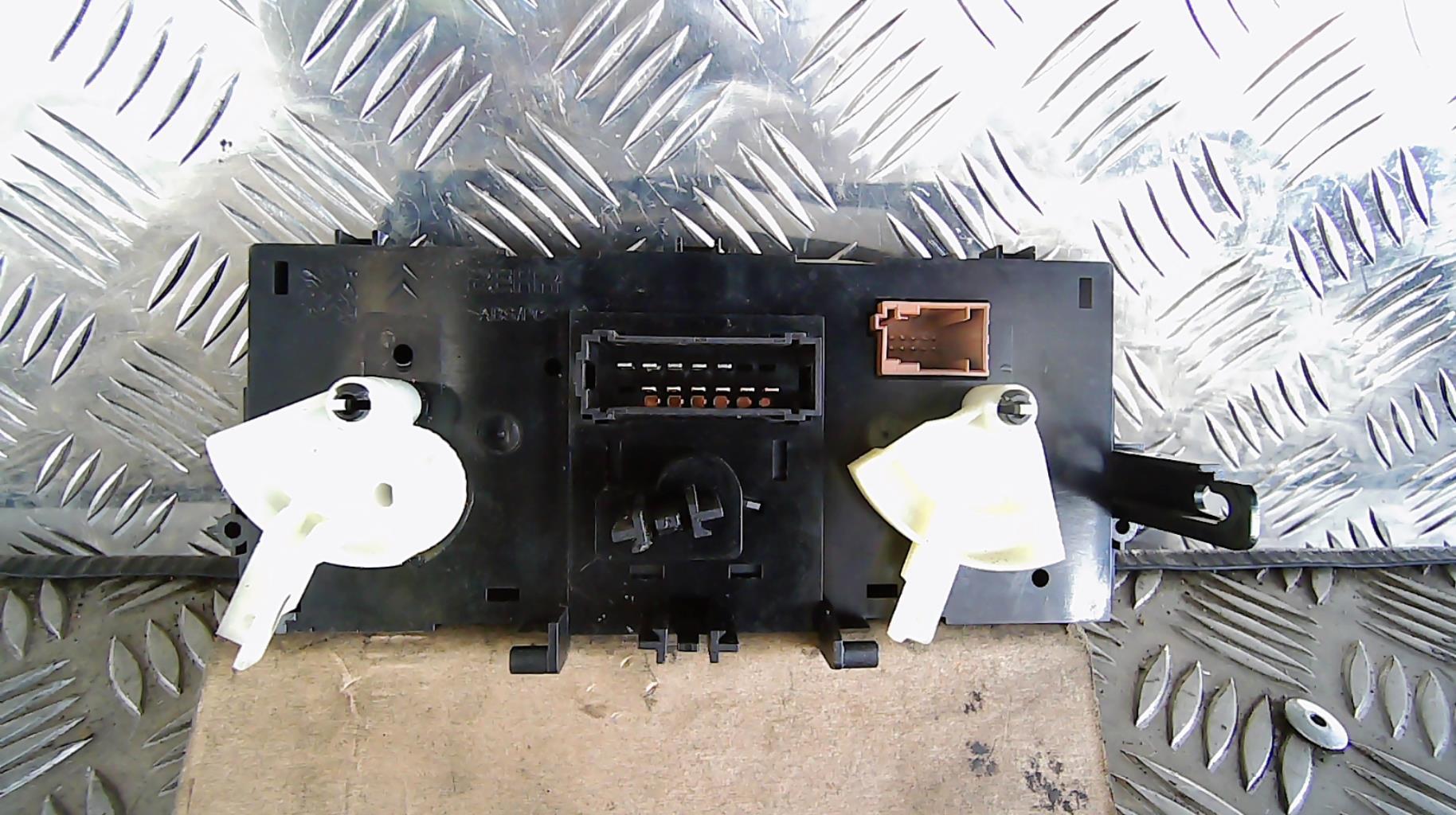 Commande chauffage CITROEN DS3 PHASE 1 Diesel - 1