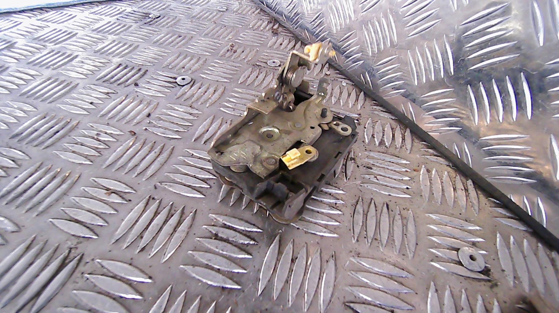 Serrure avant gauche RENAULT SUPER 5 Essence - 1