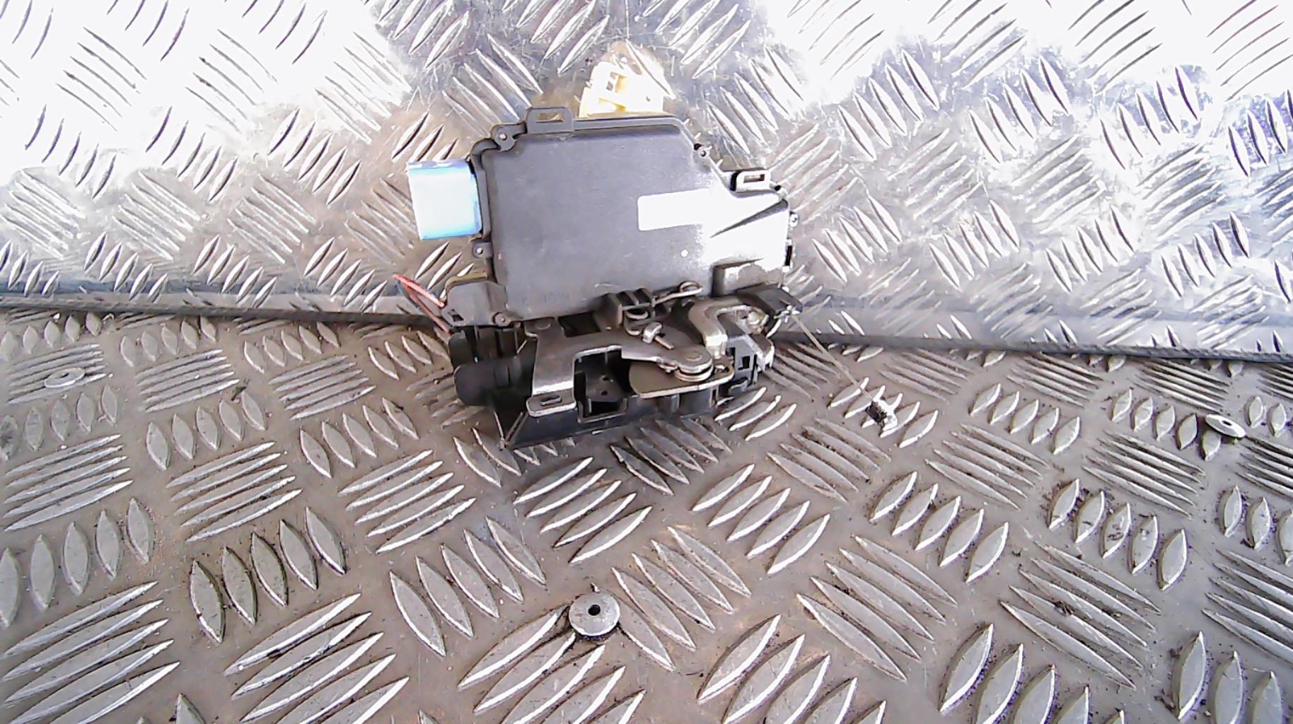 Serrure avant gauche SEAT IBIZA 3 PHASE 1 Diesel - 1