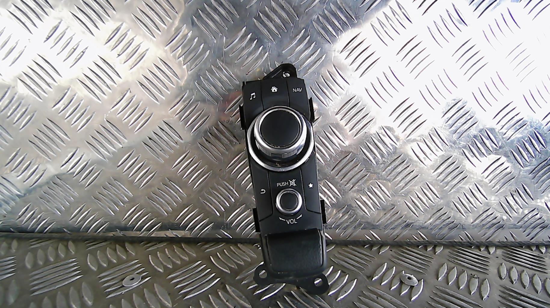 Commande GPS MAZDA CX3 PHASE 1 Essence - 1