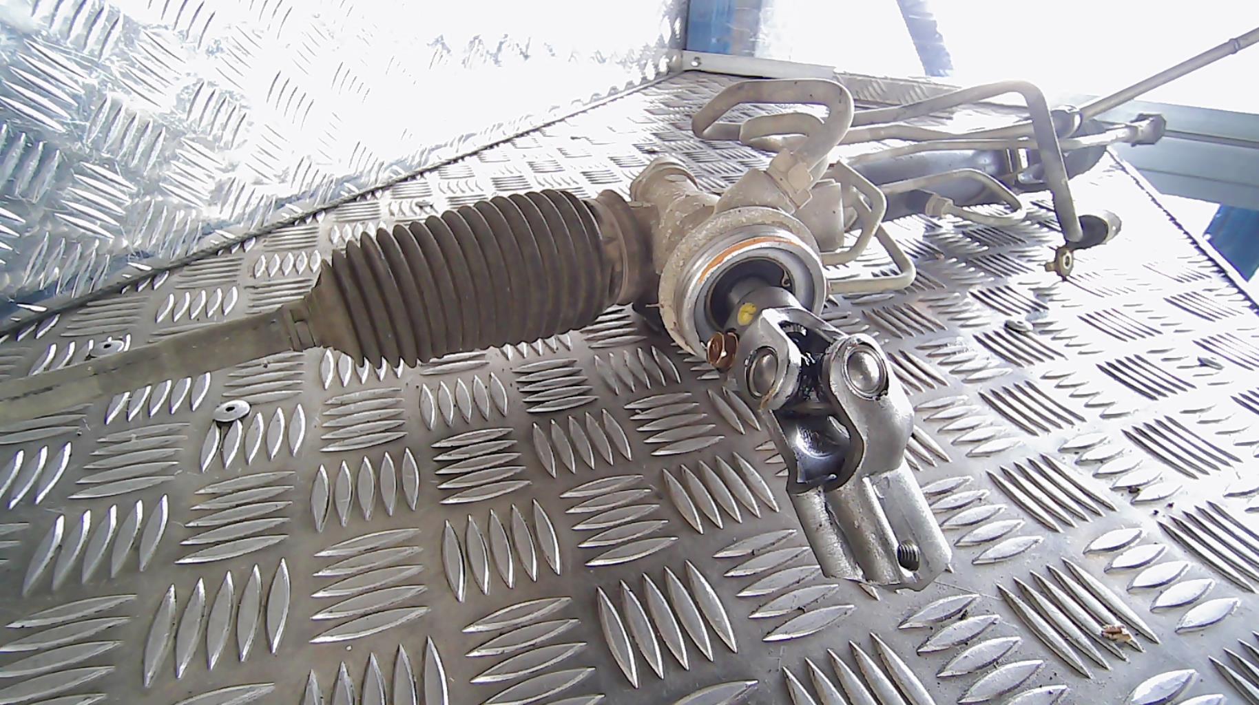 Cremaillere assistee MAZDA 626 4 PHASE 1 Essence - 1
