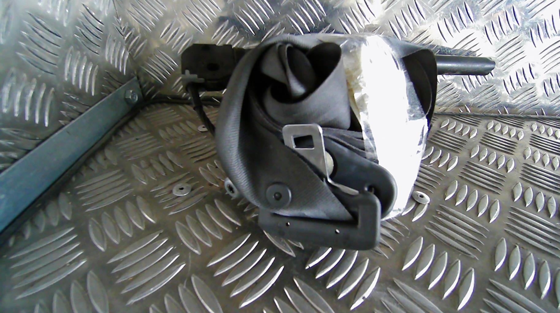 Ceinture avant droit RENAULT CLIO 3 PHASE 1 Essence - 1