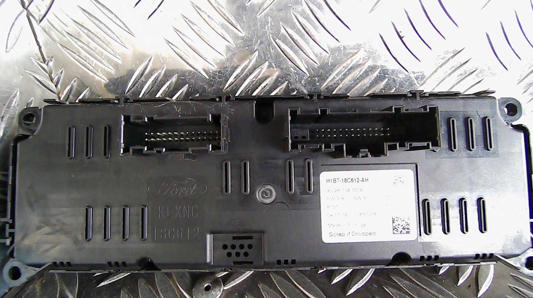 Commande chauffage FORD FIESTA 7 PHASE 1 Essence - 1