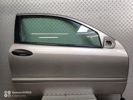Porte avant droit