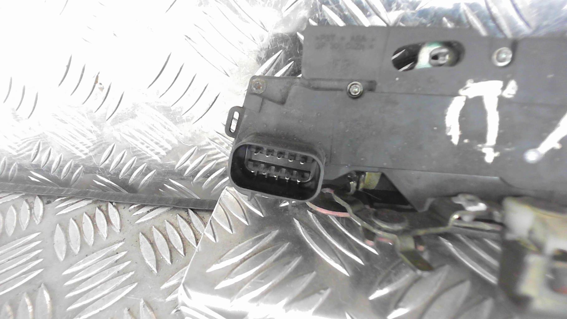 Serrure avant droit FIAT STILO Diesel - 1