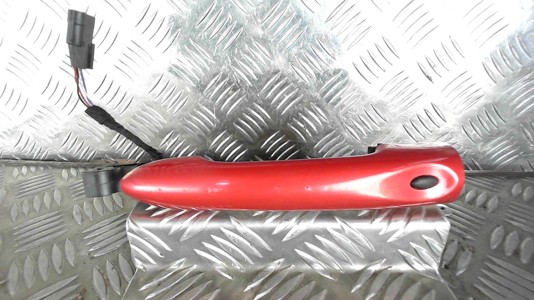 Poignee porte avant droit RENAULT CLIO 4 PHASE 1 Diesel - 1