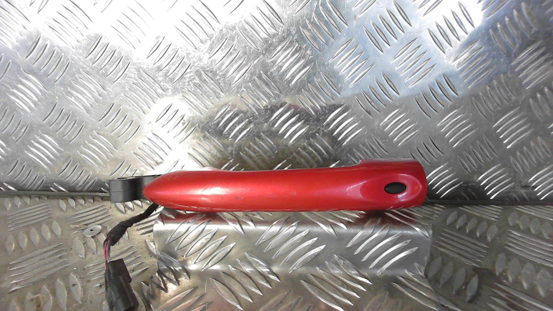 Poignee porte avant gauche RENAULT CLIO 4 PHASE 1 Diesel - 1