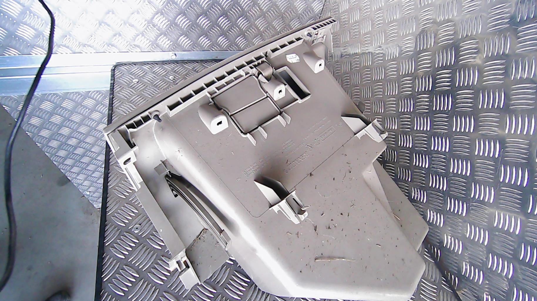 Boite a gants RENAULT MEGANE 2  - 1