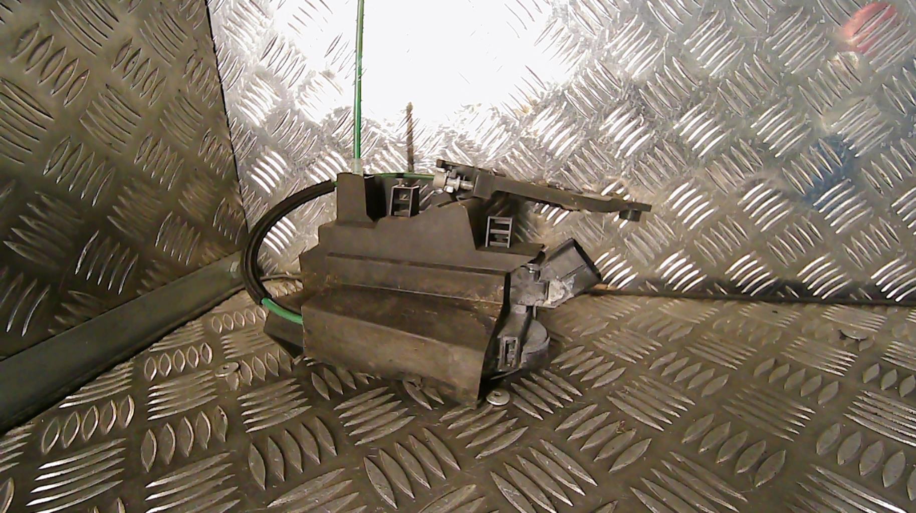 Serrure avant droit FIAT IDEA PHASE 1 Diesel - 1