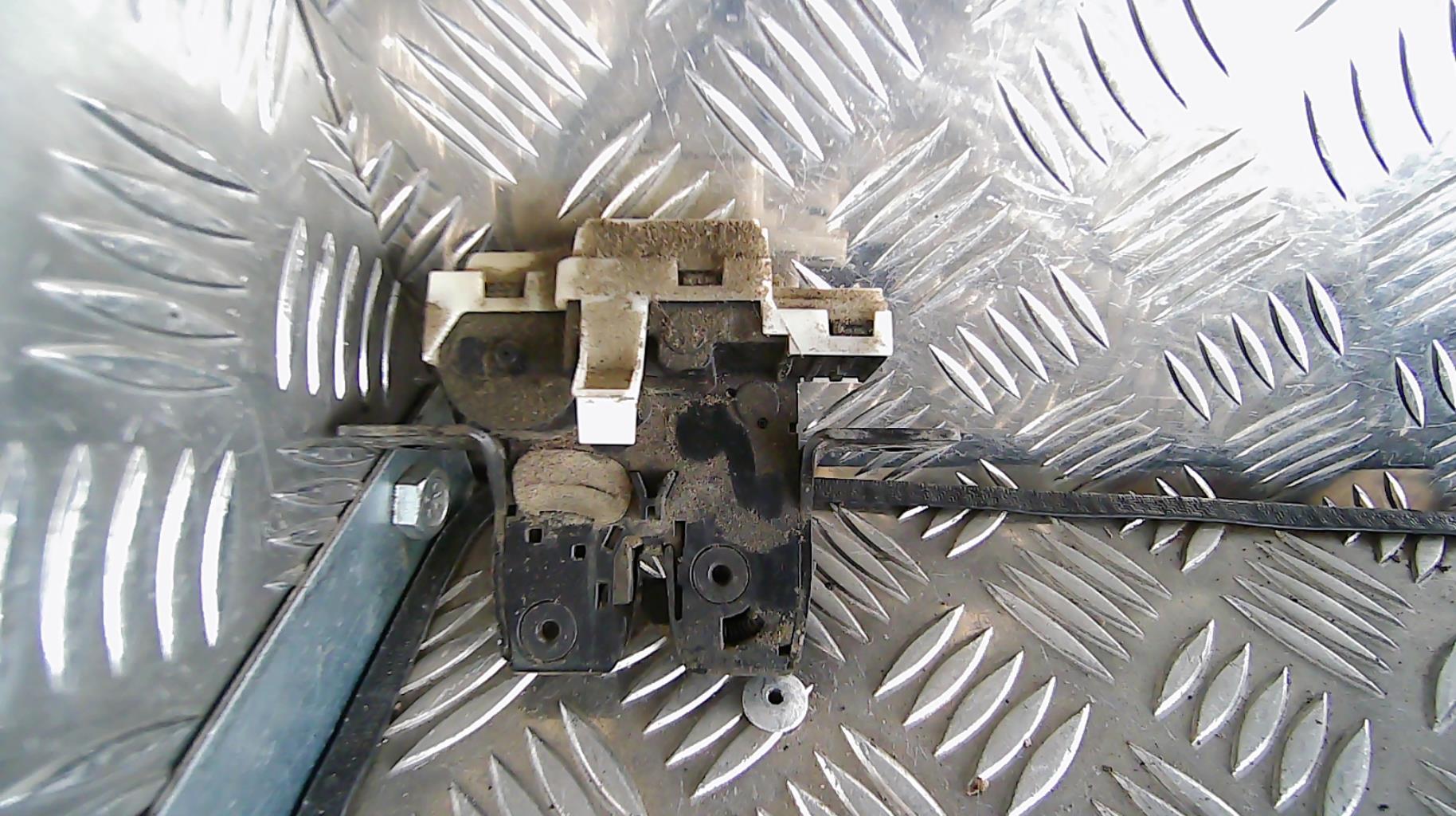 Serrure de hayon RENAULT GRAND SCENIC 2 PHASE 2 Diesel - 1