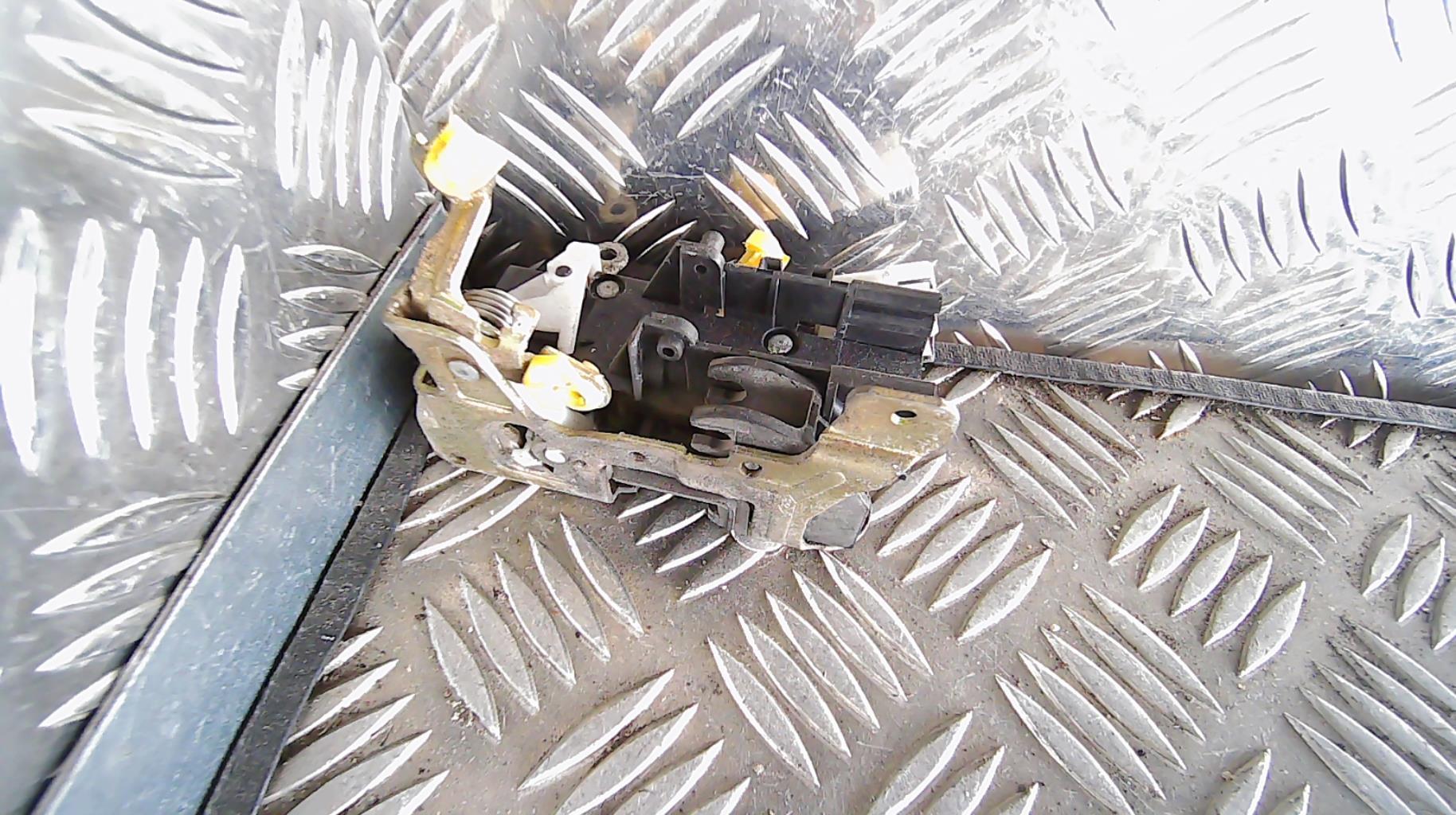 Serrure avant gauche RENAULT CLIO 1 PHASE 2 Diesel - 1