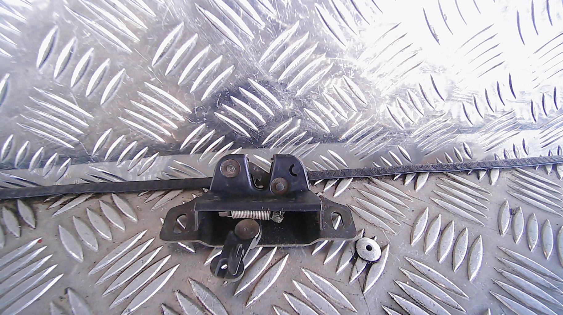 Serrure de coffre PEUGEOT 106 PHASE 1 Essence - 1
