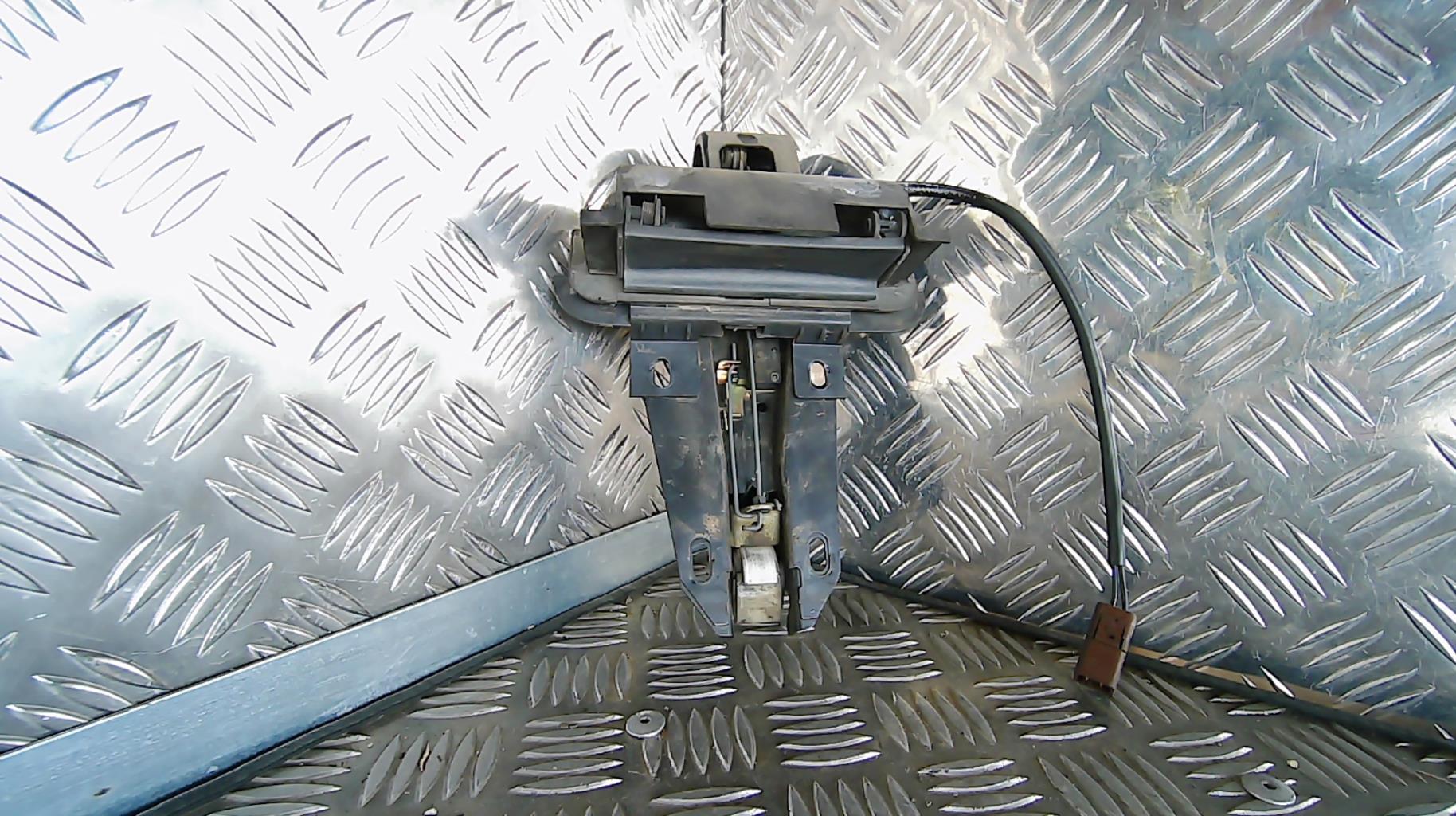 Serrure de coffre CITROEN XM PHASE 2 Diesel - 1