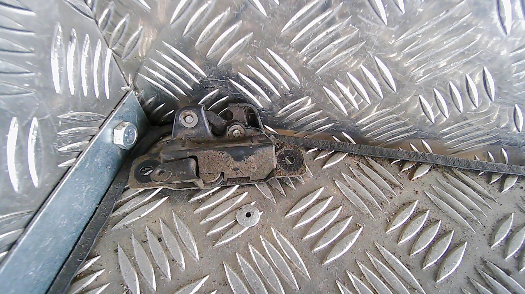 Serrure de hayon PEUGEOT 306 BREAK Diesel - 1