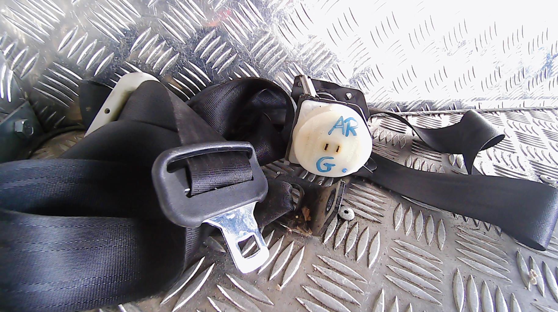 Ceinture arriere gauche MAZDA 5 1 PHASE 1 Diesel - 1