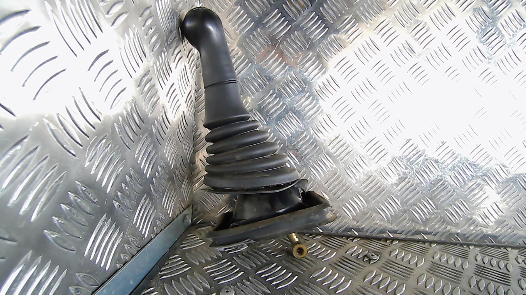 Levier de vitesses CITROEN SAXO PHASE 1 Essence - 1