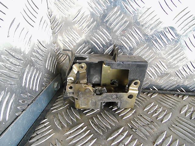 Serrure arriere gauche RENAULT CLIO 2 PHASE 1 Essence - 1