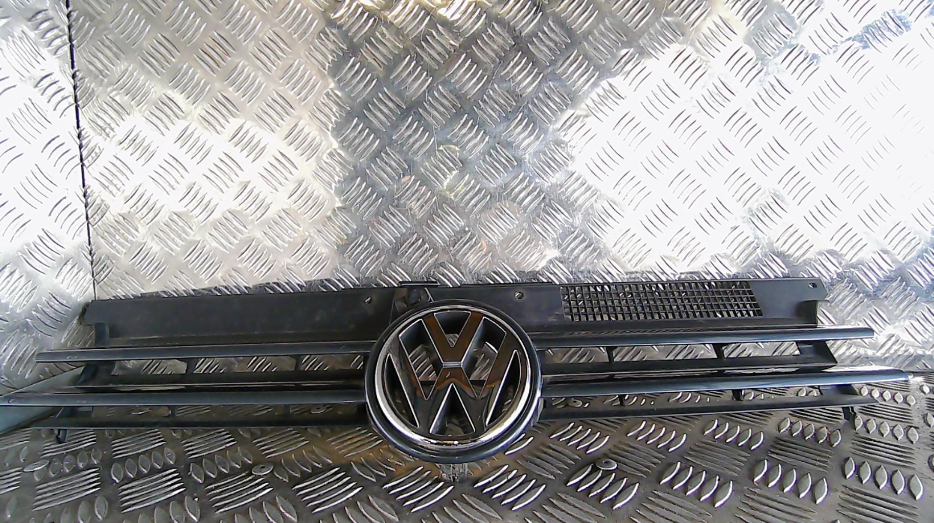 Calandre VOLKSWAGEN GOLF 4 Essence - 1