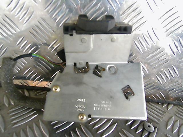 Serrure de coffre FORD MONDEO 2 Diesel - 1