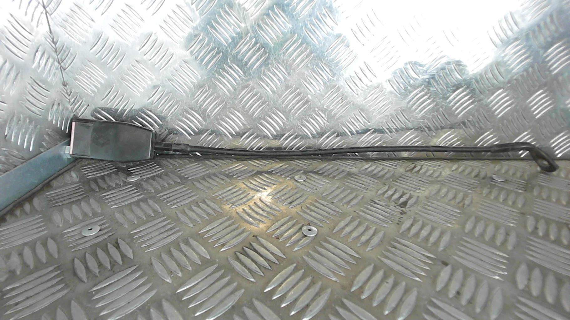 Attache ceinture avant gauche RENAULT MASTER 1 PHASE 2 Diesel - 1