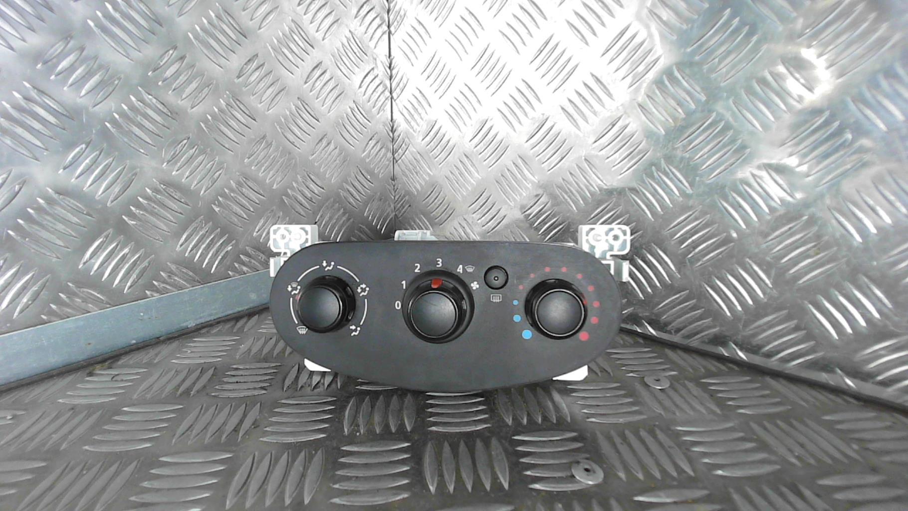Commande chauffage DACIA SANDERO 2 PHASE 1 Essence - 1