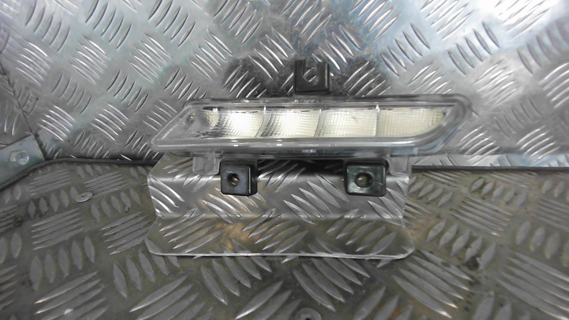 Feu diurne avant gauche RENAULT CLIO 4 PHASE 1 Diesel - 1