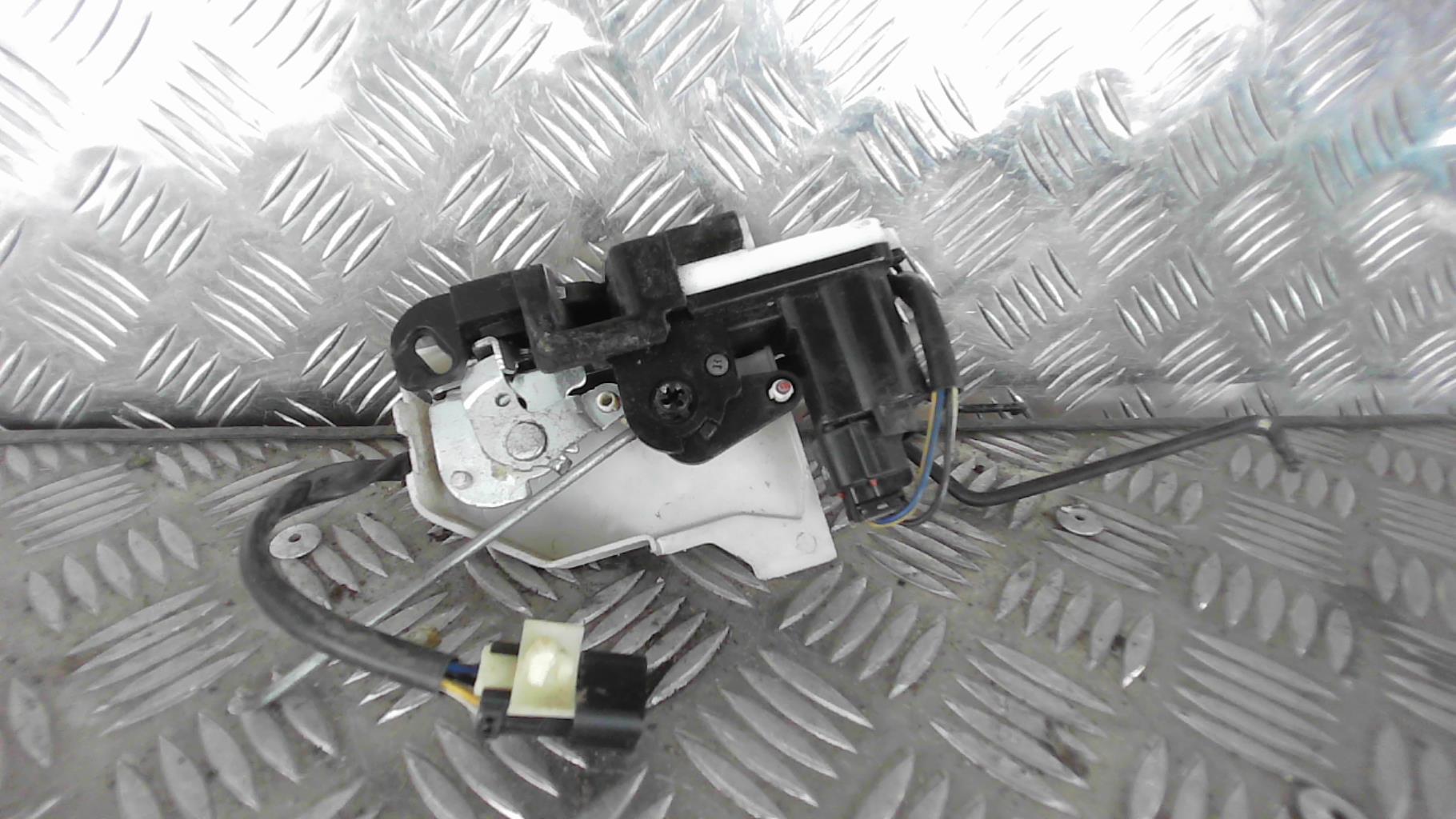 Serrure avant gauche HYUNDAI GETZ PHASE 2 Diesel - 1