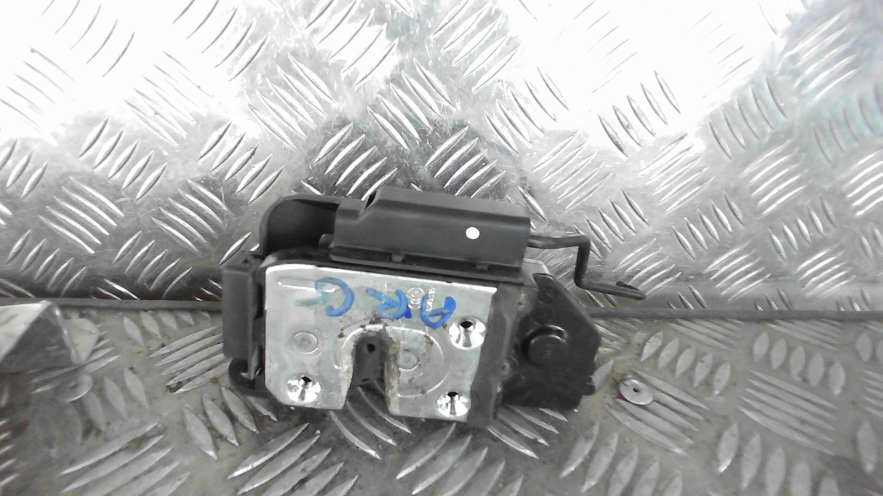 Serrure arriere gauche HYUNDAI GETZ PHASE 2 Diesel - 1