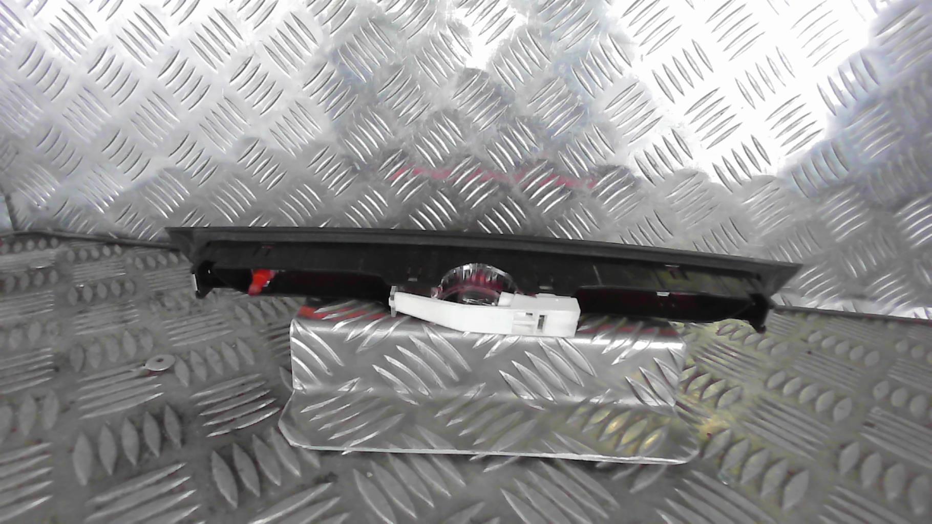 Feu arriere stop central CITROEN C3 1 PHASE 1 Diesel - 1