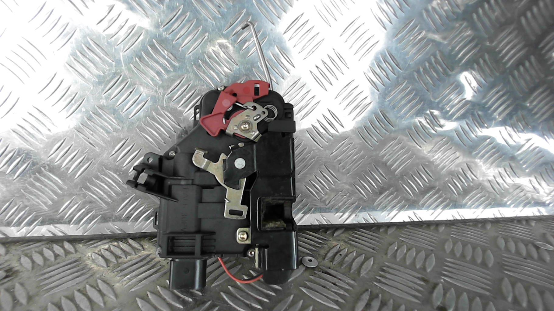 Serrure avant droit AUDI A2 Diesel - 1