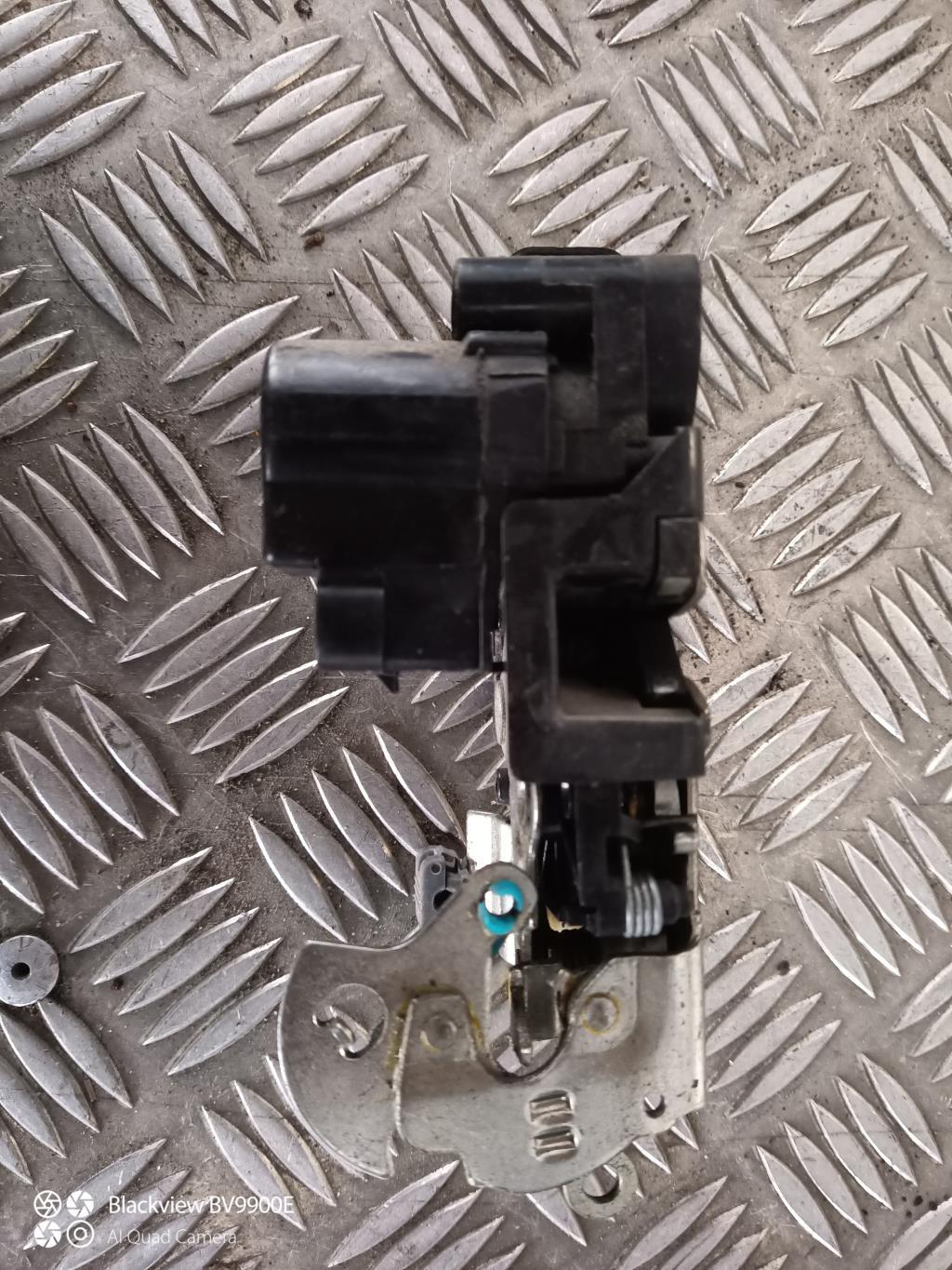Serrure avant droit CHEVROLET AVEO 1 Essence - 1