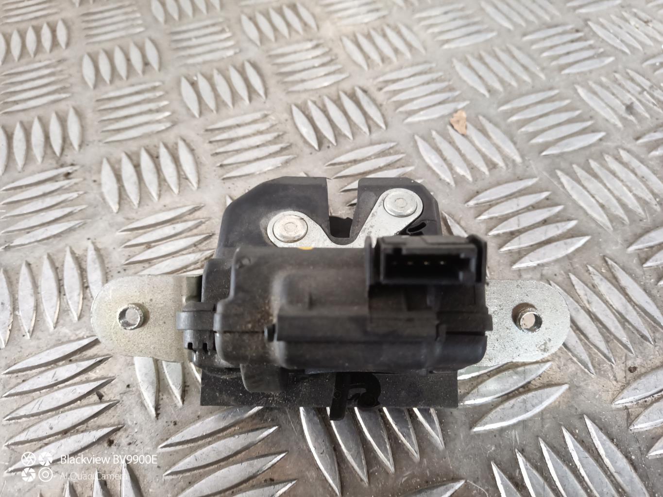 Serrure de hayon FIAT PANDA 3 PHASE 1 Essence - 1