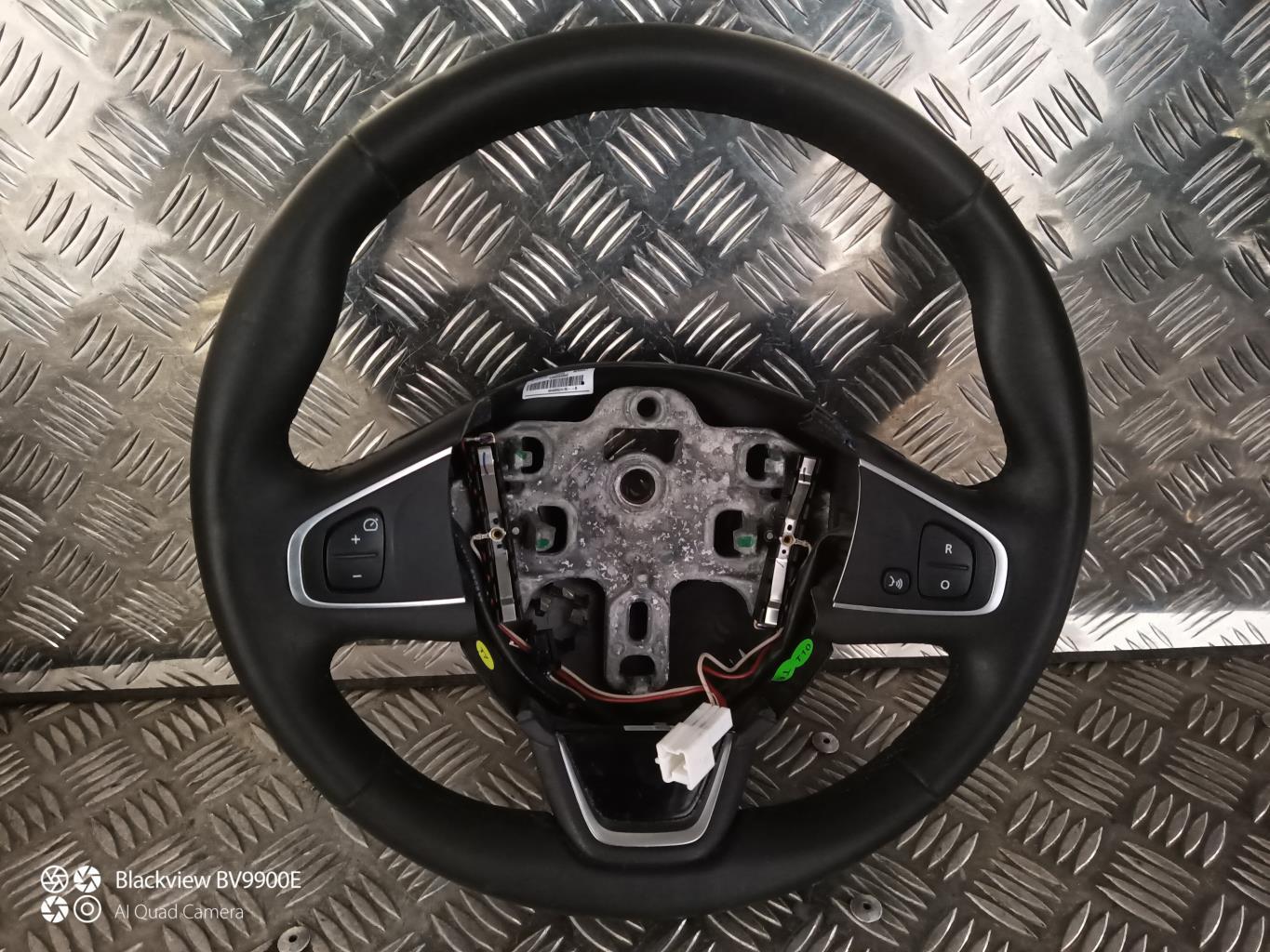 Volant RENAULT CLIO 4 PHASE 2 Diesel - 1