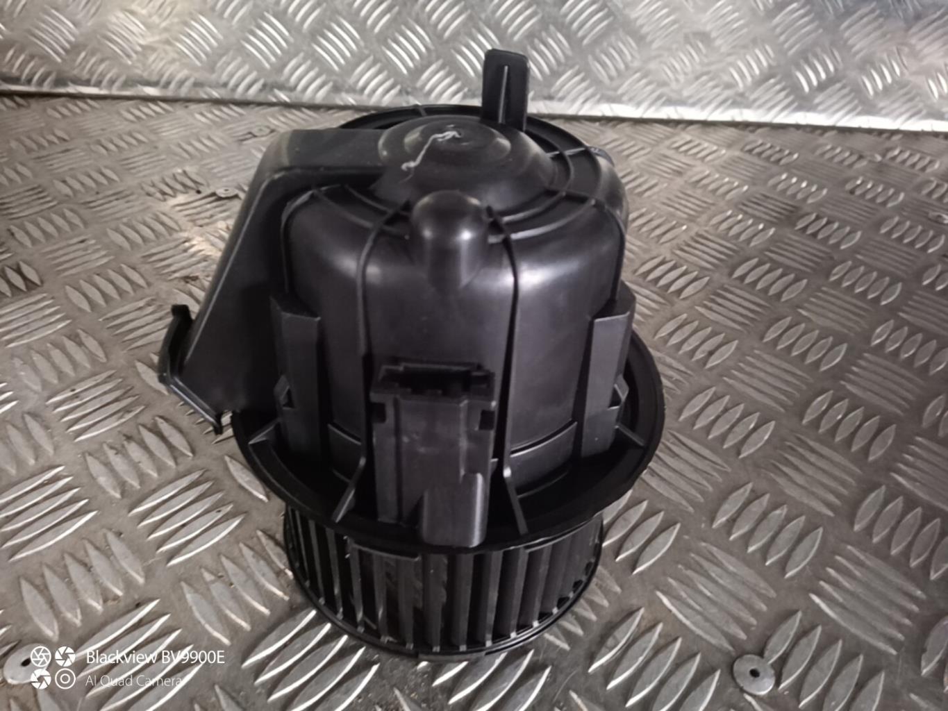 Ventilateur chauffage CITROEN C4 CACTUS Diesel - 1