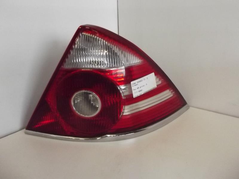 Fanale posteriore principale destro (luci) FORD MONDEO 2 Diésel - 1
