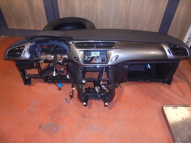 Planche de bord complete CITROEN C3 2 PHASE 1 Diesel - 1