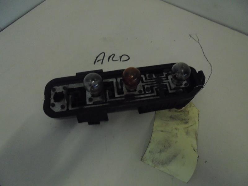 Base portalampade fanale posteriore destro RENAULT CLIO 2 PHASE 1 Diésel - 1