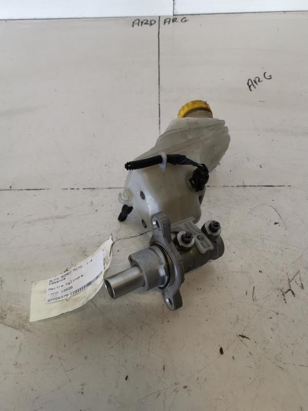 Maitre cylindre (freinage) ALFA ROMEO MITO PHASE 1 Essence - 1