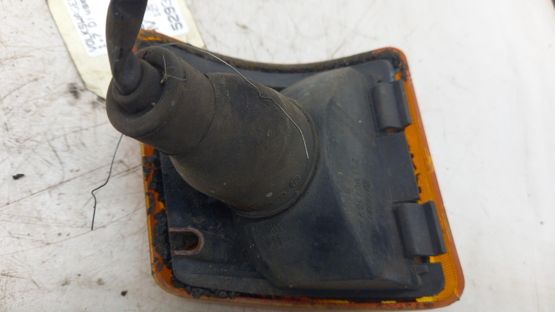 Ripetitore lampeggiante anteriore destro (Luci) VOLKSWAGEN TRANSPORTER 3 Diésel - 1