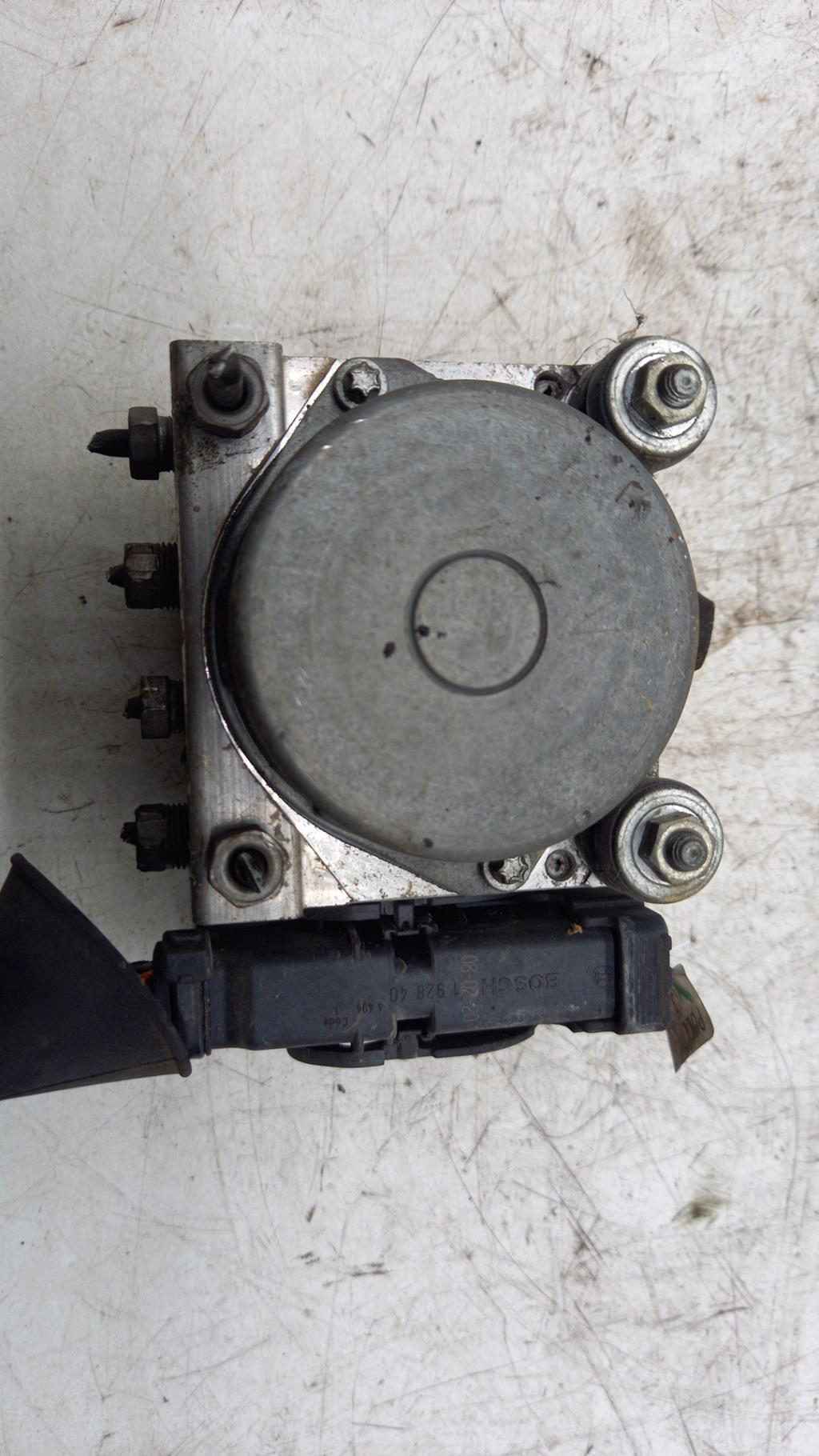Blocco ABS (antibloccaggio freni) RENAULT CLIO 3 PHASE 1 Diésel - 1