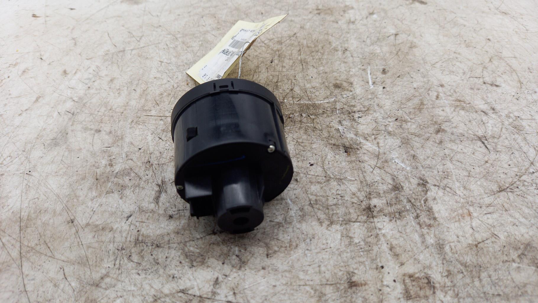 Commande de phare VOLKSWAGEN GOLF 6 Diesel - 1
