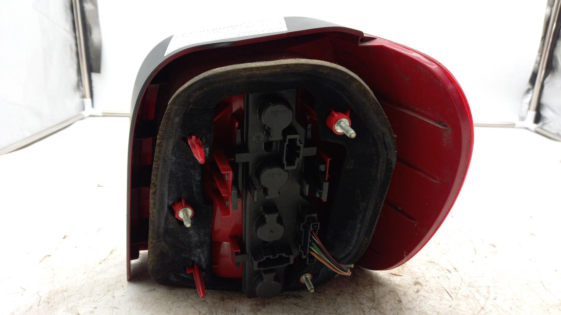 Fanale posteriore principale sinistro (luci) VOLKSWAGEN POLO 3 PHASE 2 Diésel - 1