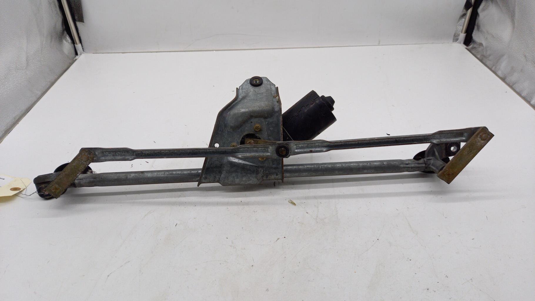Motore tergicristallo anteriore VOLKSWAGEN GOLF 3 CABRIOLET Gasolina - 1
