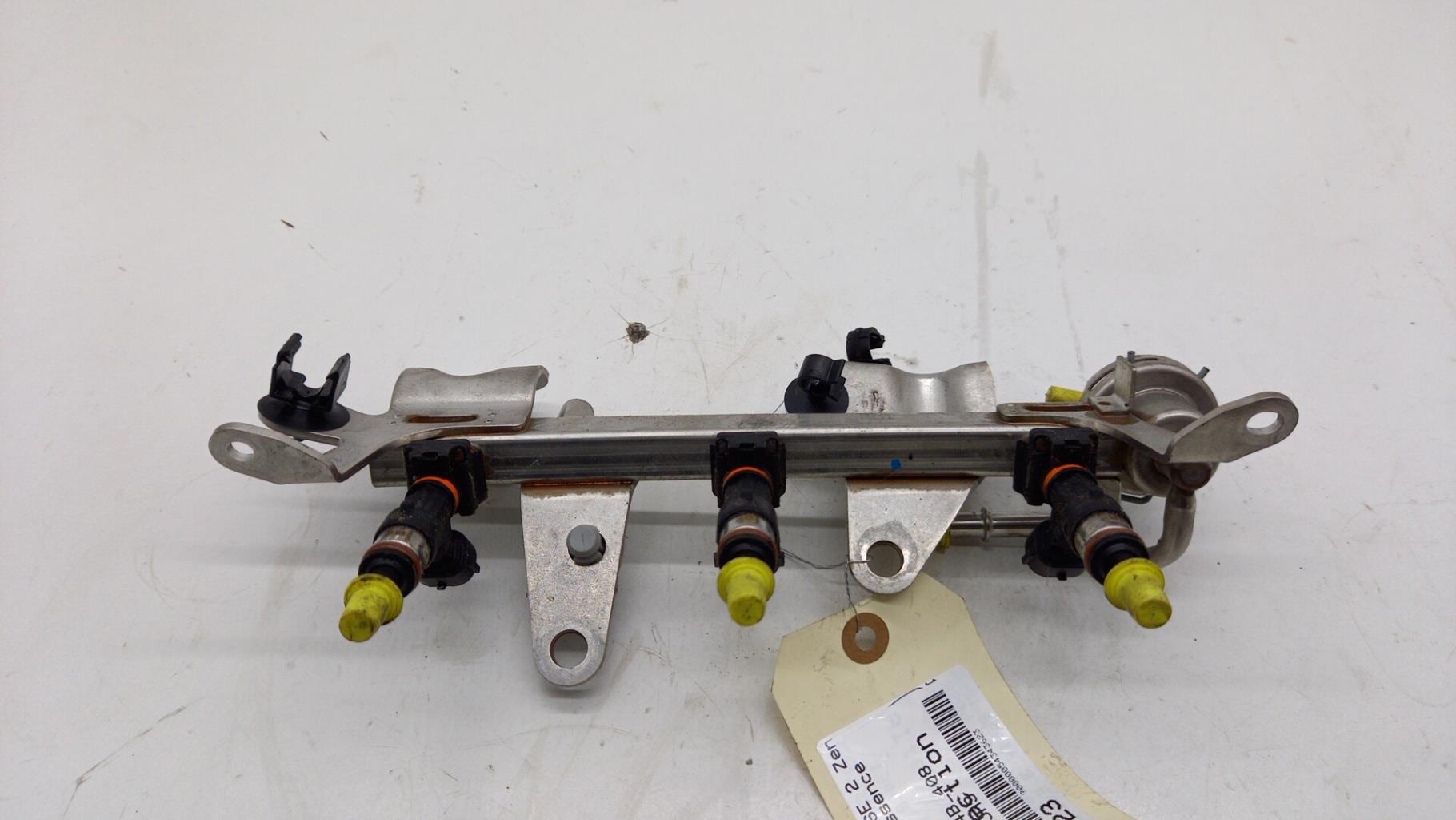 Rampe injection RENAULT CLIO 4 PHASE 2 Essence - 1